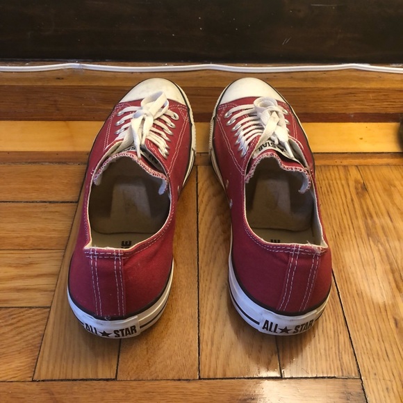 Low Top Converse - Picture 4 of 8